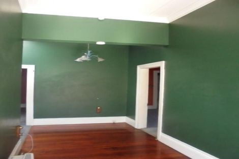 Photo of property in 17 Cameron Road, Bluff Hill, Napier, 4110