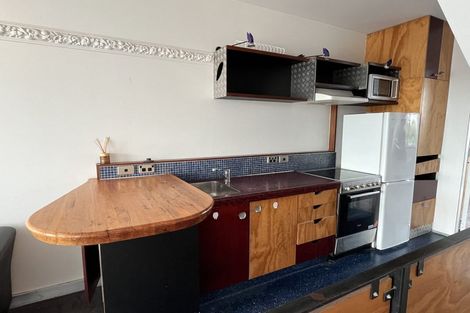Photo of property in Qba Apartments, 4u/51 Webb Street, Mount Cook, Wellington, 6011