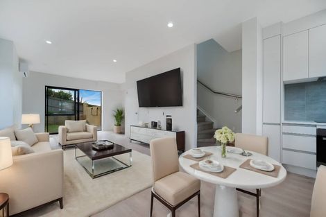 Photo of property in 8a Poruru Close, Papakura, 2110