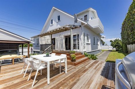 Photo of property in 86 Astley Avenue, New Lynn, Auckland, 0600