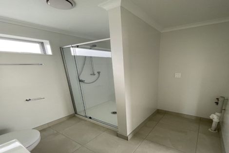 Photo of property in 28a Yeovil Road, Te Atatu Peninsula, Auckland, 0610