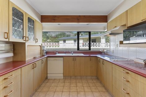 Photo of property in 65 Kamahi Street, Stokes Valley, Lower Hutt, 5019