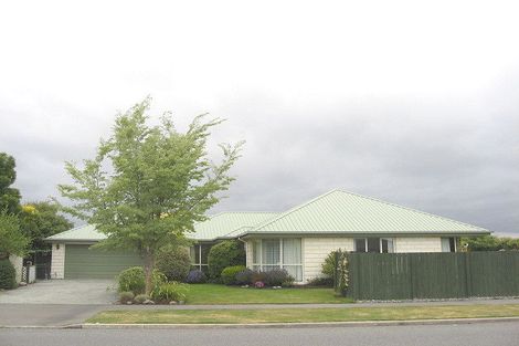 Photo of property in 32 Broadhaven Avenue, Parklands, Christchurch, 8083