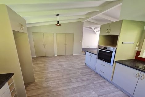 Photo of property in 16 Unity Road, Waitakere, Auckland, 0781