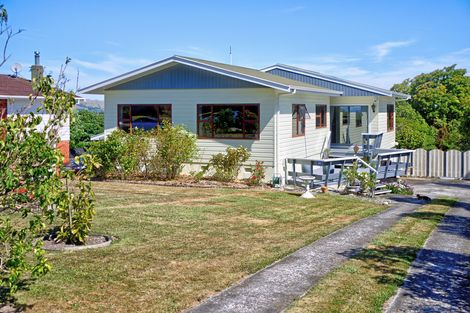 Photo of property in 29 Puriri Crescent, Lansdowne, Masterton, 5810