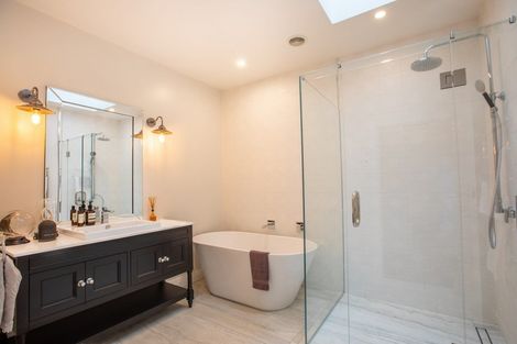 Photo of property in 24 Marina Grove, Hutt Central, Lower Hutt, 5010