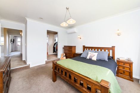 Photo of property in 8 Almond Grove, Feilding, 4702