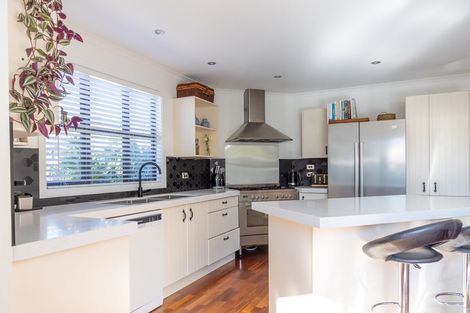 Photo of property in 20 Frye Crescent, Albert Town, Wanaka, 9305