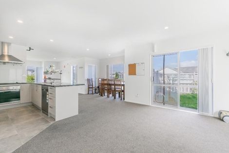Photo of property in 1/26 Hollowout Street, Takanini, 2112