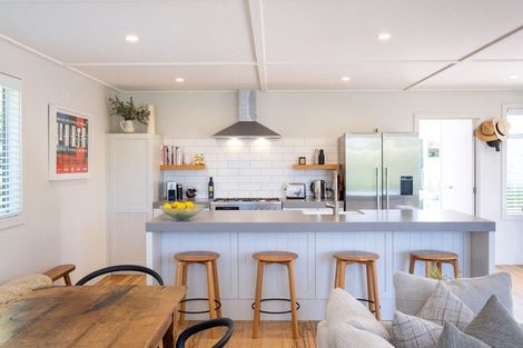 Photo of property in 19 Harper Road, Waimarama, 4294