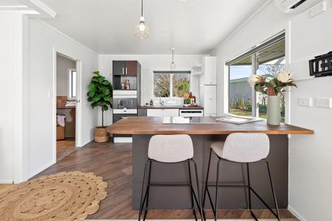 Photo of property in 106 Brandon Street, Featherston, 5710