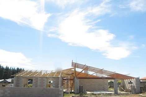 Photo of property in 70 Eastwood Rise, Waimairi Beach, Christchurch, 8083