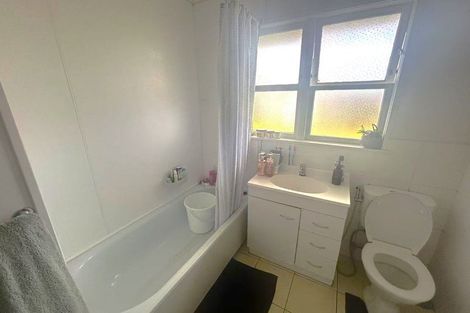 Photo of property in 8 Dinglebank Road, Mount Wellington, Auckland, 1060