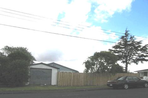 Photo of property in 28 Sunnynook Road, Sunnynook, Auckland, 0620