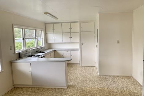 Photo of property in 32 Fraser Street, Wainuiomata, Lower Hutt, 5014