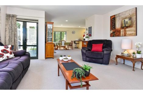 Photo of property in 20b Howe Street, Howick, Auckland, 2014