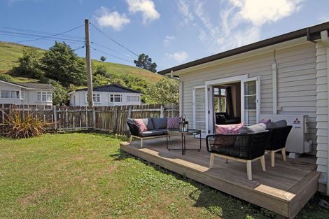 Photo of property in 71 Emano Street, Toi Toi, Nelson, 7010