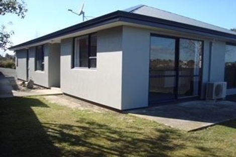 Photo of property in 18 Ellesmere Place, Oceanview, Timaru, 7910