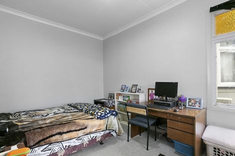 Photo of property in 25 Bathgate Street, South Dunedin, Dunedin, 9012