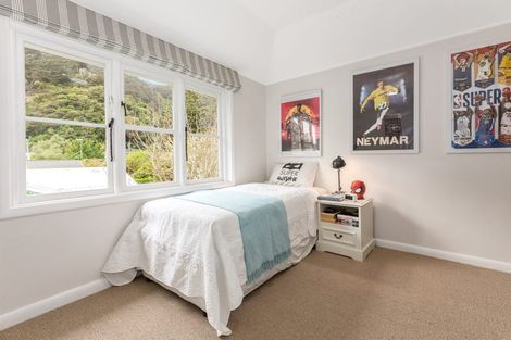 Photo of property in 9 Karamu Street, Eastbourne, Lower Hutt, 5013