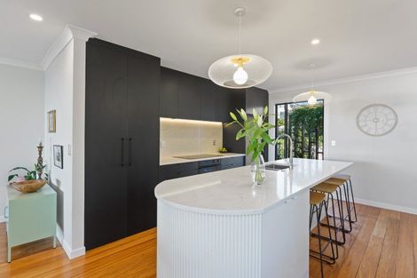 Photo of property in 79 Marine Parade, Paraparaumu Beach, Paraparaumu, 5032