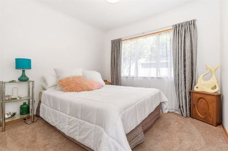 Photo of property in 36 Waiwherowhero Drive, St Andrews, Hamilton, 3200