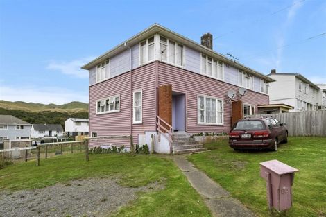 Photo of property in 78-80 Leicester Street, Cannons Creek, Porirua, 5024