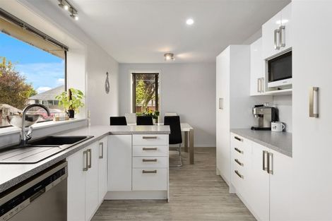 Photo of property in 91 Oakhampton Street, Hornby, Christchurch, 8042
