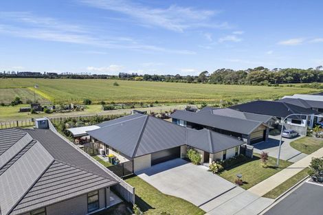 Photo of property in 6 Karearea Drive, Coastlands, Whakatane, 3120