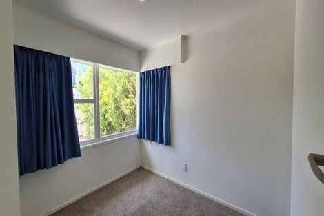 Photo of property in 64 Mcfadzean Drive, Blockhouse Bay, Auckland, 0600