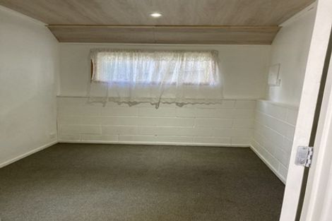 Photo of property in 1/48 Strid Road, Te Atatu South, Auckland, 0610