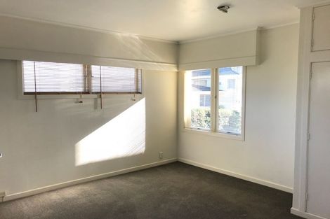 Photo of property in 1/1 Quebec Road, Milford, Auckland, 0620