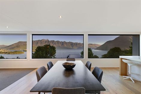 Photo of property in 15 Richards Park Lane, Fernhill, Queenstown, 9300