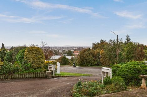 Photo of property in 1/34 Busby Hill, Havelock North, 4130