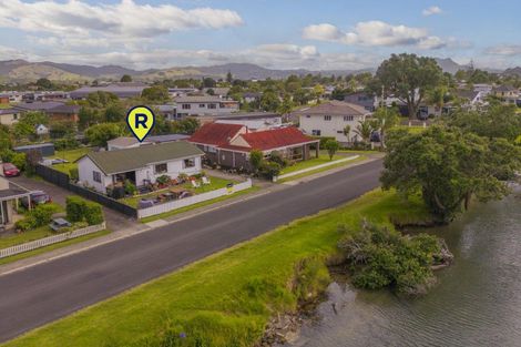 Photo of property in 29 Robinson Road, Whitianga, 3510