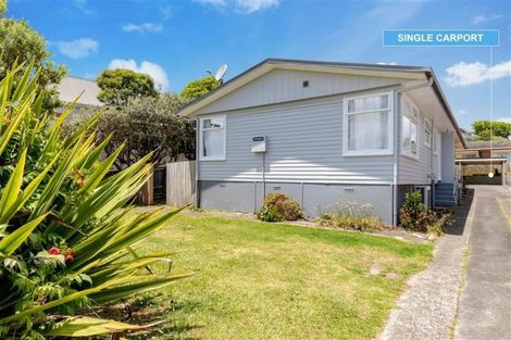 Photo of property in 71a Commercial Road, Helensville, 0800