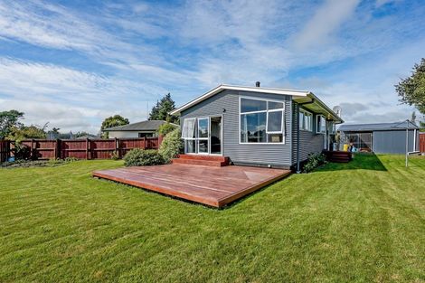 Photo of property in 37 Cross Street, Coalgate, 7673