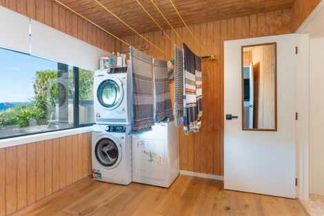 Photo of property in 21 Waiparemo Crescent, Pukawa Bay, Turangi, 3381