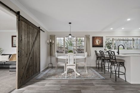 Photo of property in 15 Rochester Place, Bethlehem, Tauranga, 3110