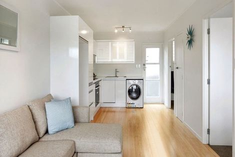 Photo of property in 10/11 Kingsway Avenue, Sandringham, Auckland, 1025