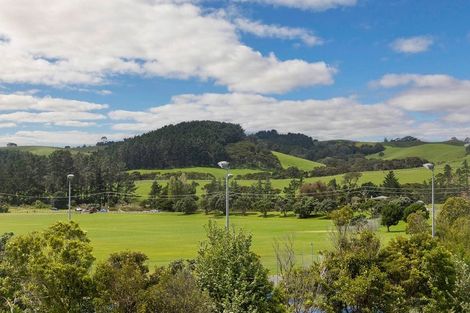 Photo of property in 40 Weatherly Drive, Beachlands, Auckland, 2018