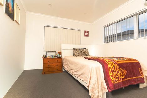 Photo of property in 6 Orona Way, Papatoetoe, Auckland, 2025