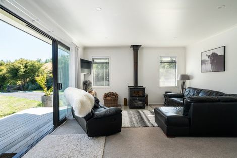 Photo of property in 38 Katelyn Place, Kinloch, Taupo, 3385