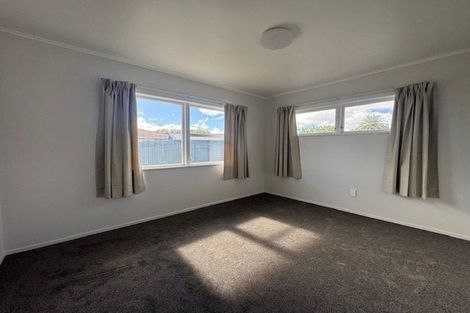 Photo of property in 21 Tranent Road, Mangere, Auckland, 2022
