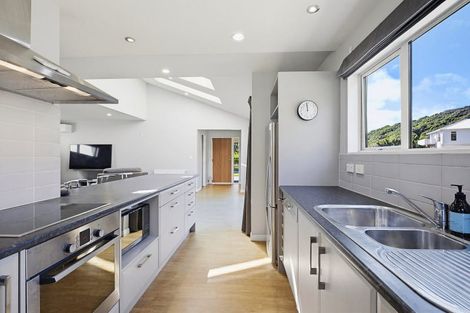 Photo of property in 4 Botany Lane, Whitby, Porirua, 5024