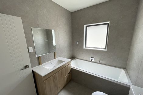 Photo of property in 133b Arran Road, Browns Bay, Auckland, 0630