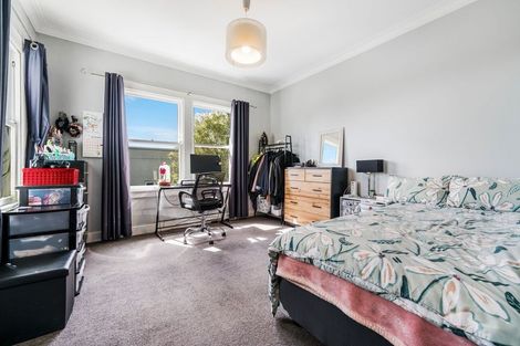 Photo of property in 140 Titirangi Road, New Lynn, Auckland, 0600