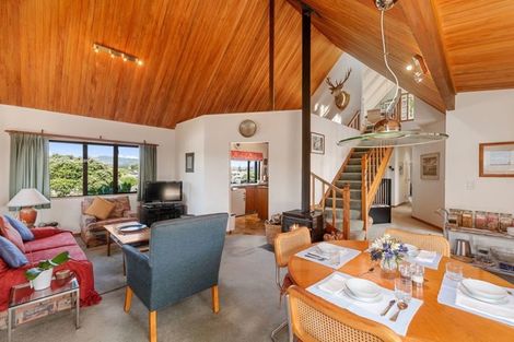 Photo of property in 115 Tutere Street, Waikanae Beach, Waikanae, 5036