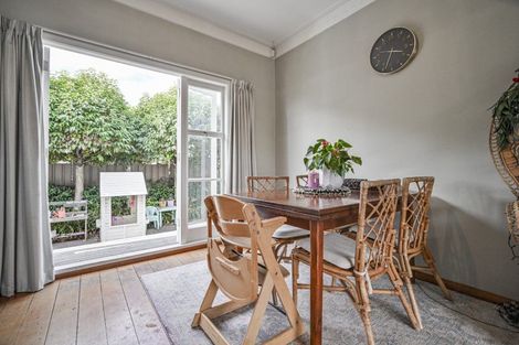 Photo of property in 98 Duchess Crescent, Mayfair, Hastings, 4122