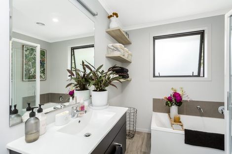 Photo of property in 53 Owhiro Avenue, Mosgiel, 9024